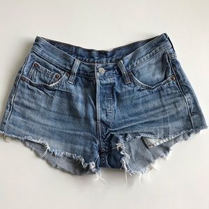LEVI’S shorts! Just in time for summer!